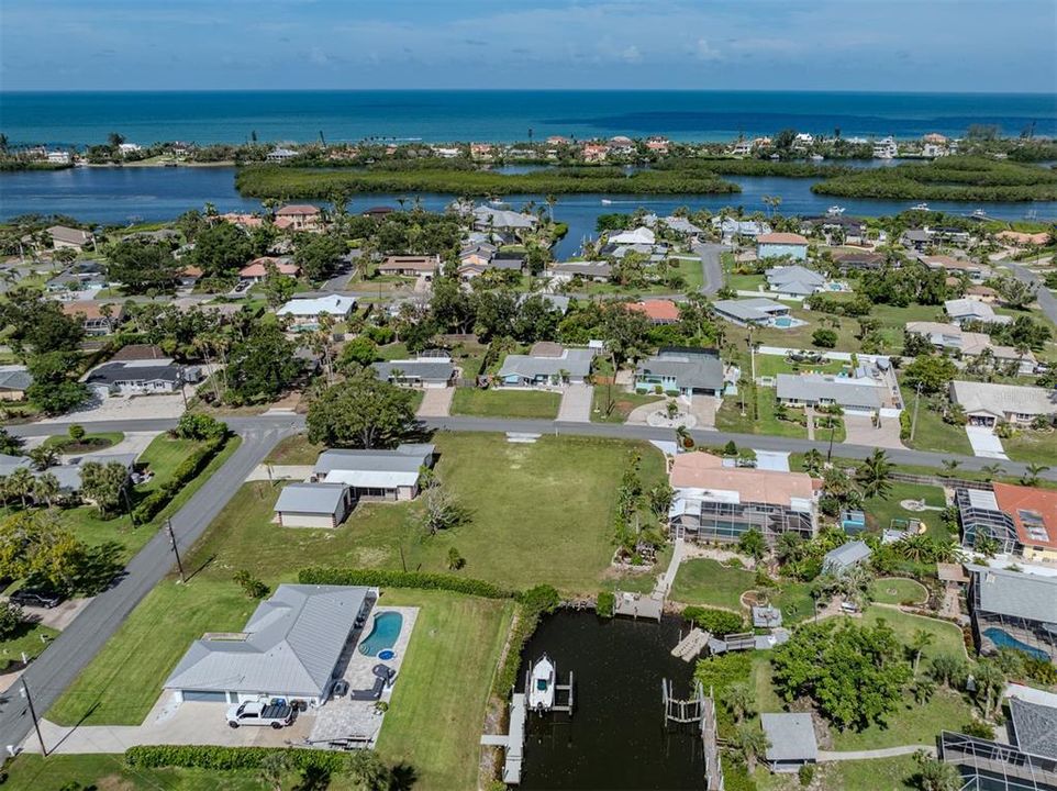 En Venta: $600,000 (0.34 acres)