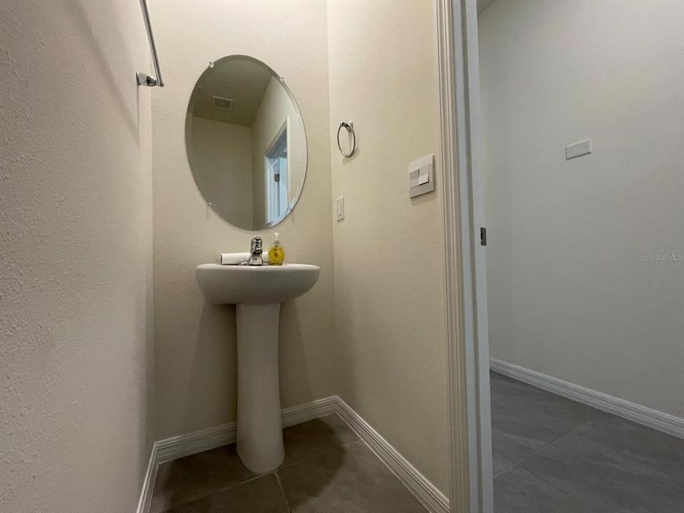 В аренду: $2,150 (3 спален, 2 ванн, 1673 Квадратных фут)