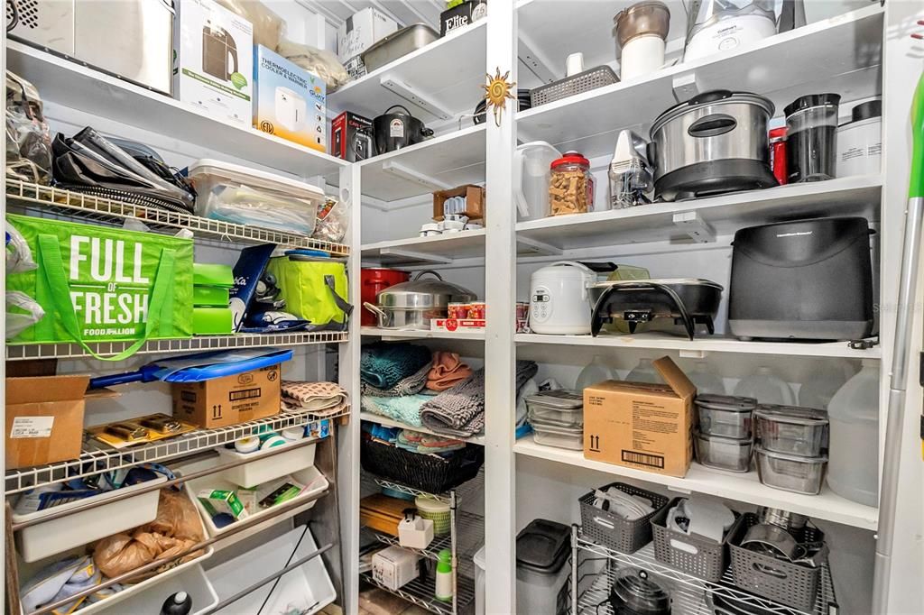 На продажу: $429,000 (4 спален, 2 ванн, 2259 Квадратных фут)