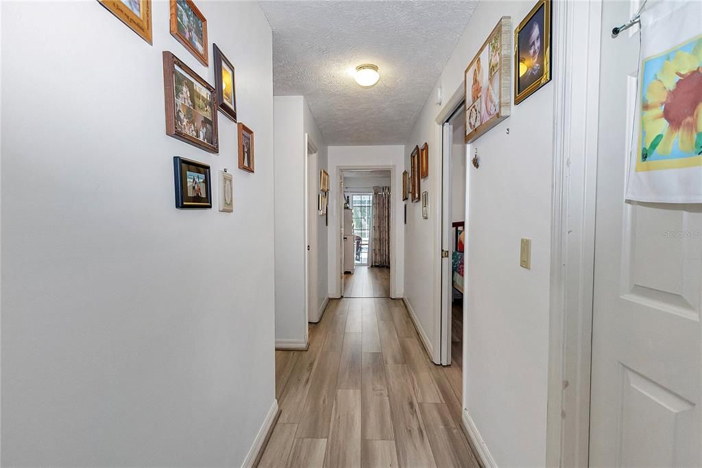На продажу: $429,000 (4 спален, 2 ванн, 2259 Квадратных фут)
