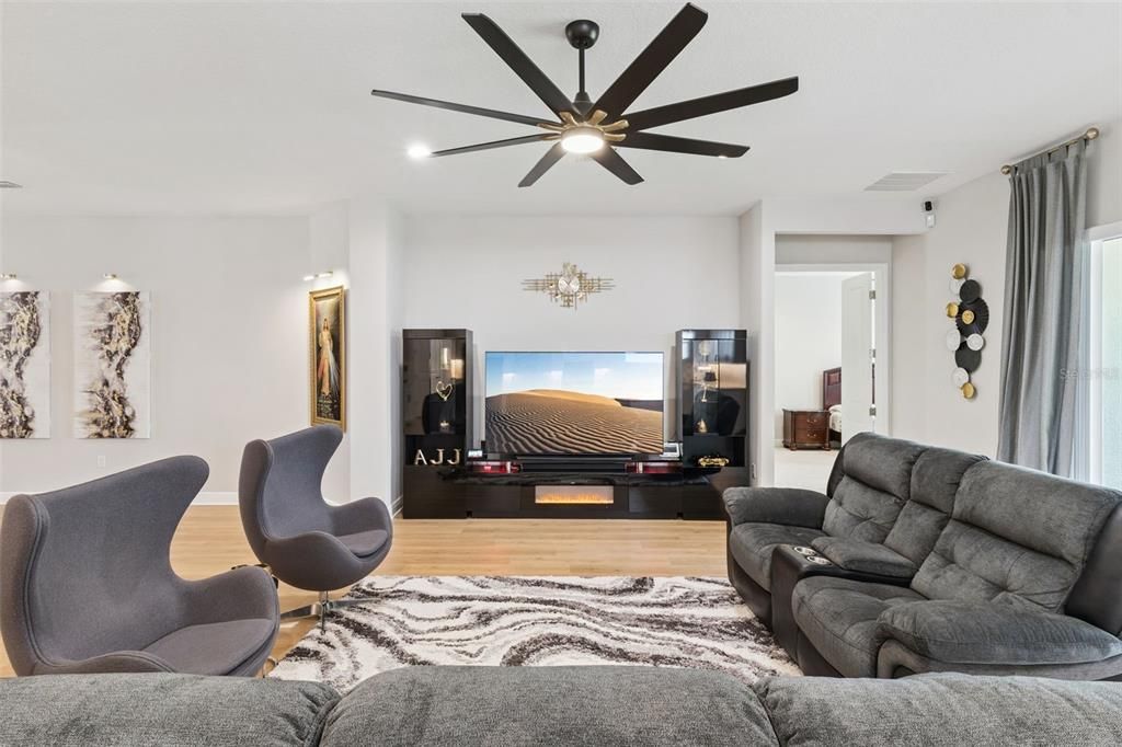 En Venta: $760,000 (4 camas, 3 baños, 2928 Pies cuadrados)