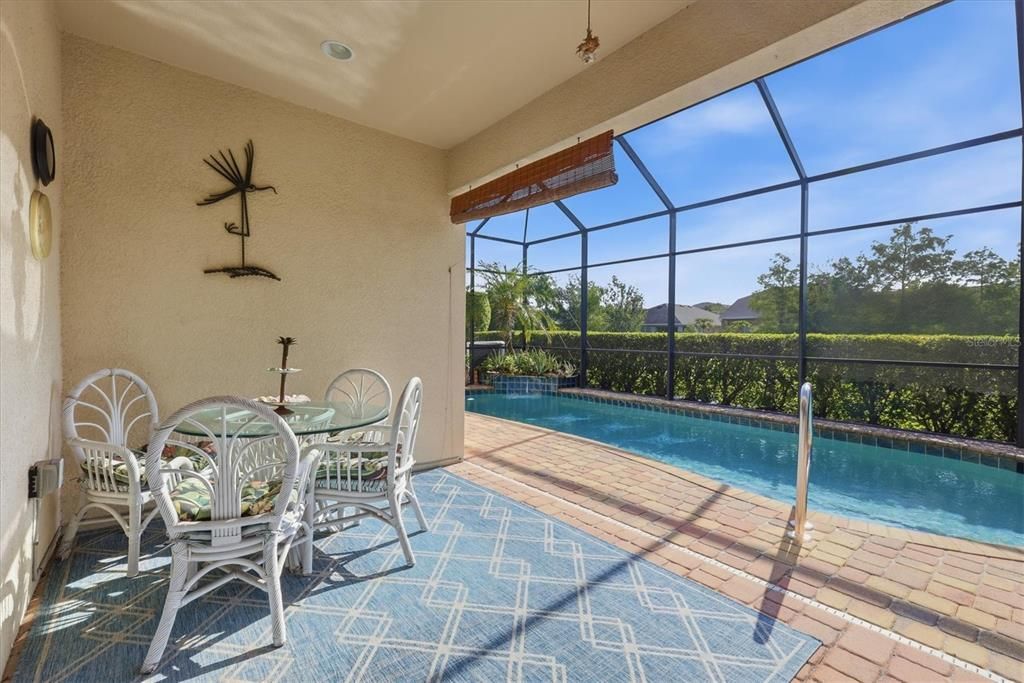 En Venta: $799,000 (4 camas, 3 baños, 2812 Pies cuadrados)