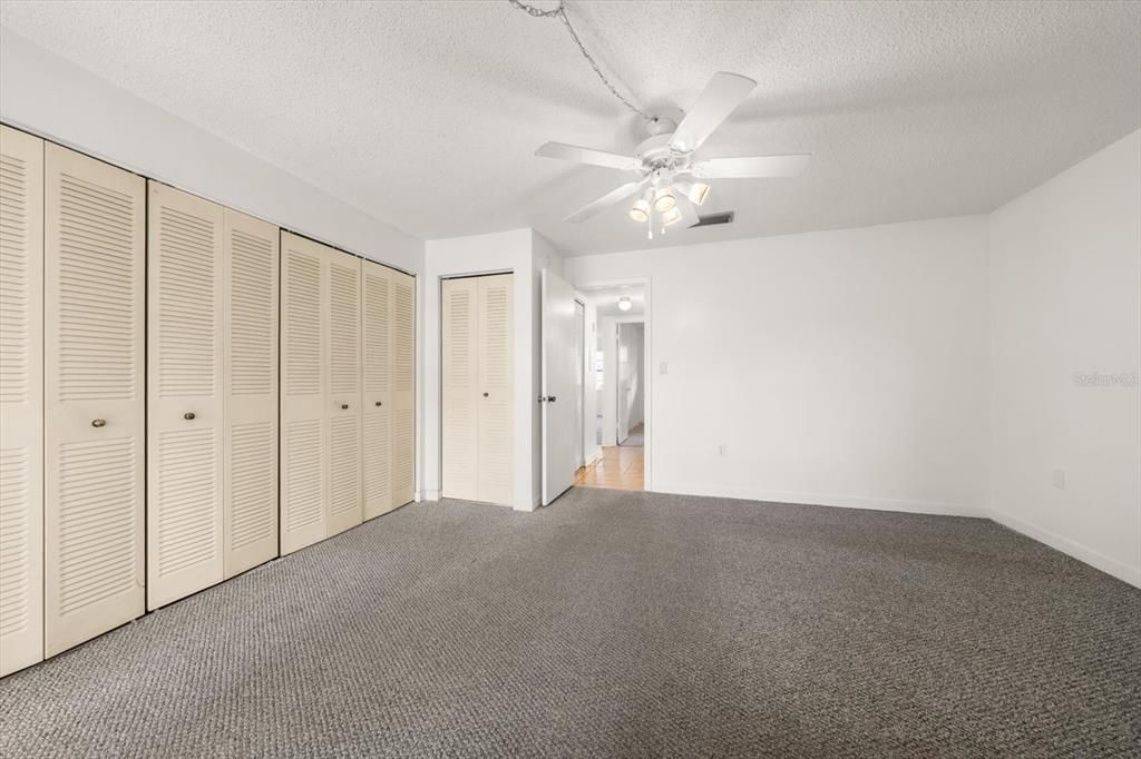 For Sale: $118,900 (2 beds, 2 baths, 1185 Square Feet)