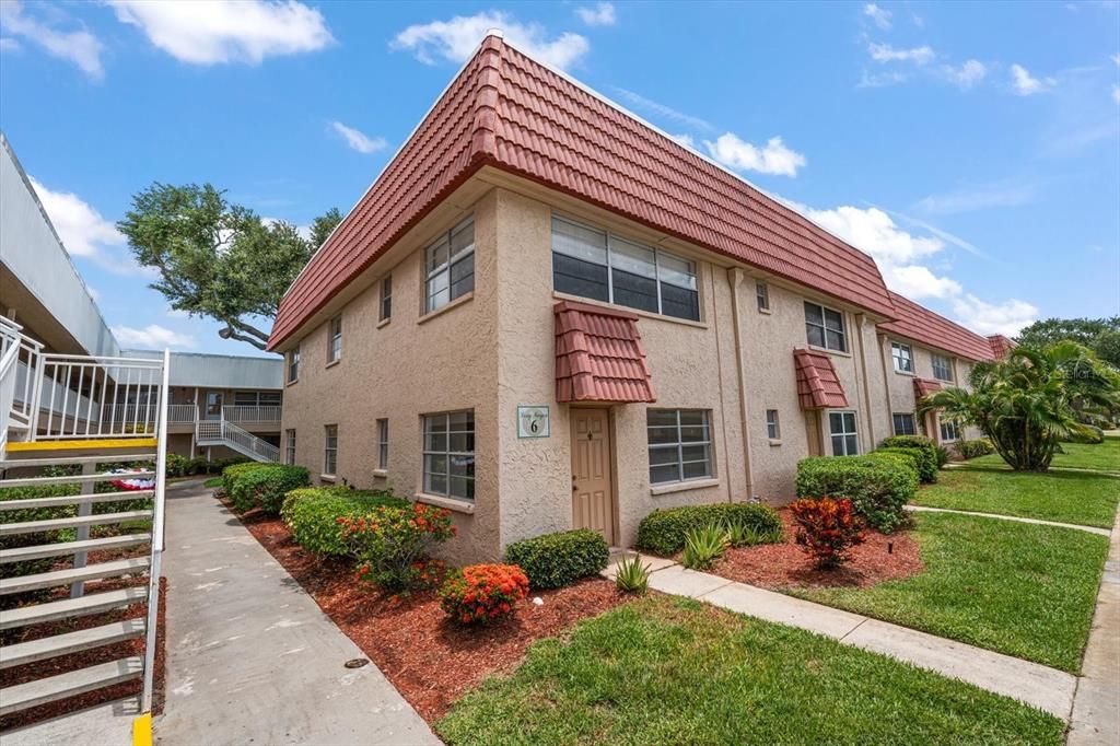 For Sale: $118,900 (2 beds, 2 baths, 1185 Square Feet)