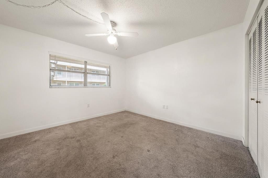 For Sale: $118,900 (2 beds, 2 baths, 1185 Square Feet)