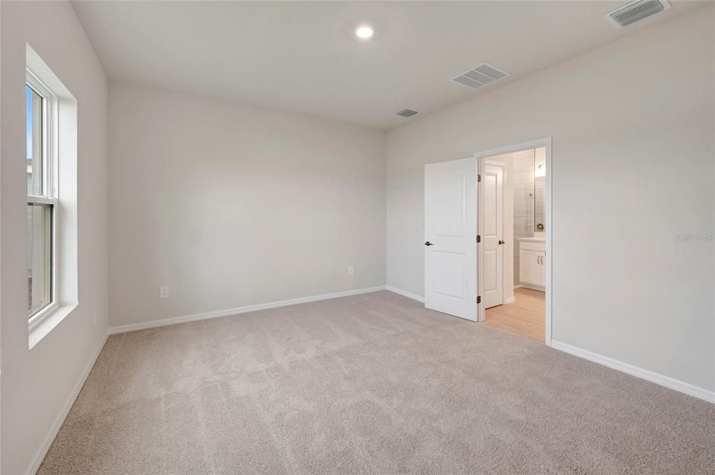For Sale: $474,242 (4 beds, 3 baths, 2201 Square Feet)