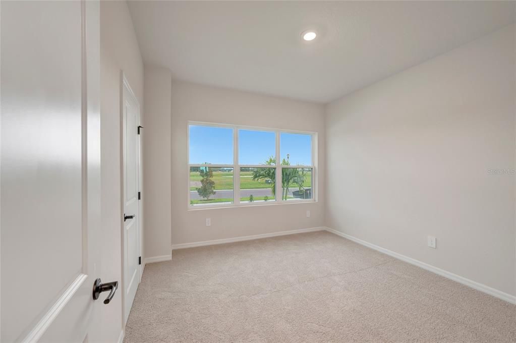 For Sale: $474,242 (4 beds, 3 baths, 2201 Square Feet)
