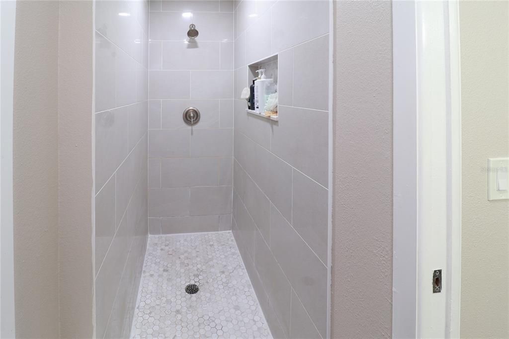 На продажу: $475,000 (4 спален, 2 ванн, 1794 Квадратных фут)