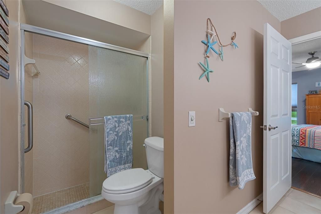 For Sale: $334,900 (2 beds, 2 baths, 1326 Square Feet)