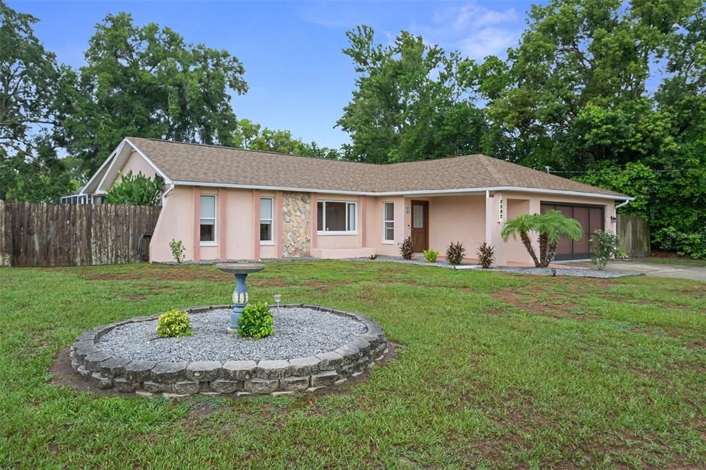 For Sale: $334,900 (2 beds, 2 baths, 1326 Square Feet)