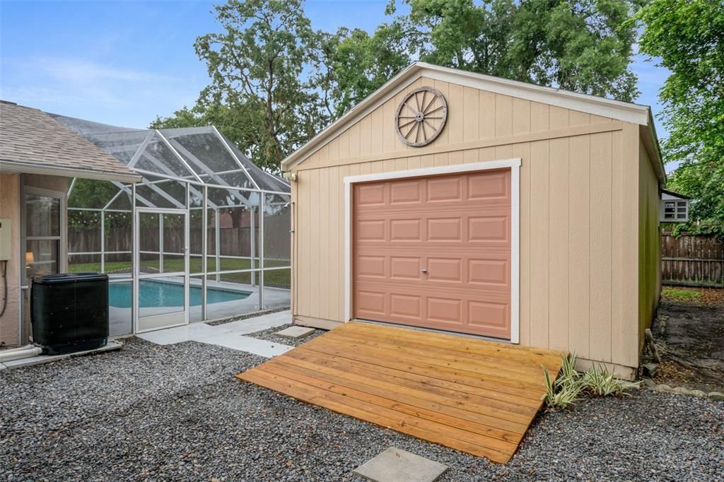 For Sale: $334,900 (2 beds, 2 baths, 1326 Square Feet)