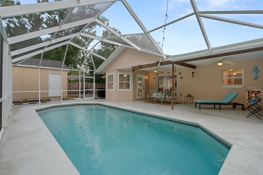 For Sale: $334,900 (2 beds, 2 baths, 1326 Square Feet)