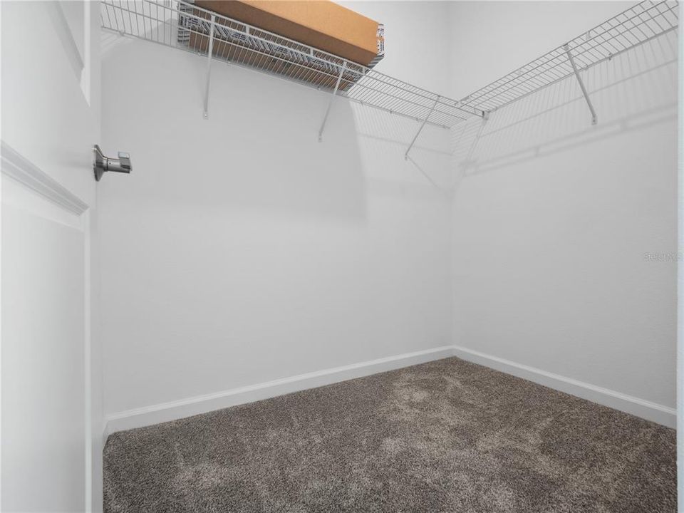 В аренду: $2,400 (4 спален, 2 ванн, 2000 Квадратных фут)