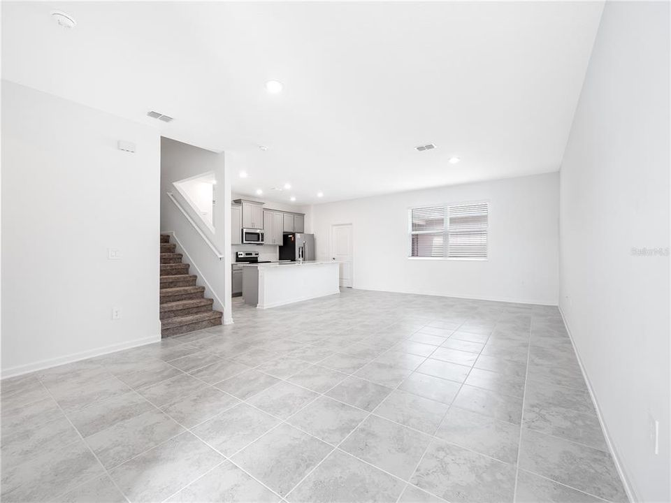 В аренду: $2,400 (4 спален, 2 ванн, 2000 Квадратных фут)