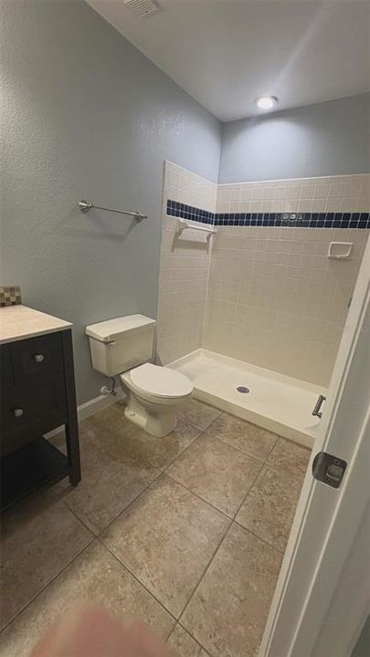 В аренду: $1,700 (2 спален, 2 ванн, 1365 Квадратных фут)