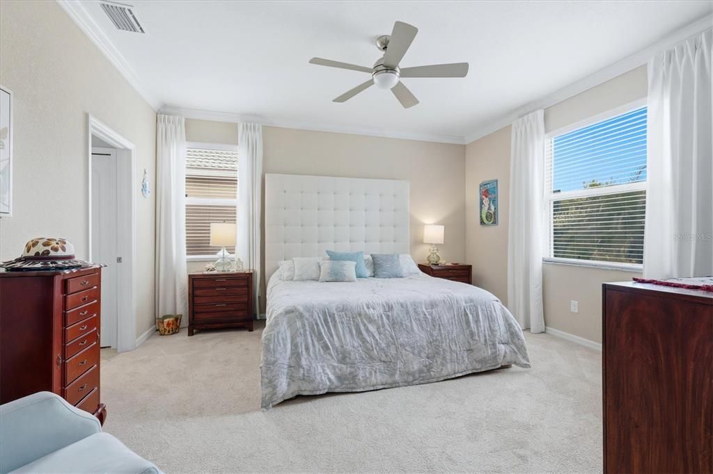 For Sale: $459,000 (4 beds, 3 baths, 2025 Square Feet)