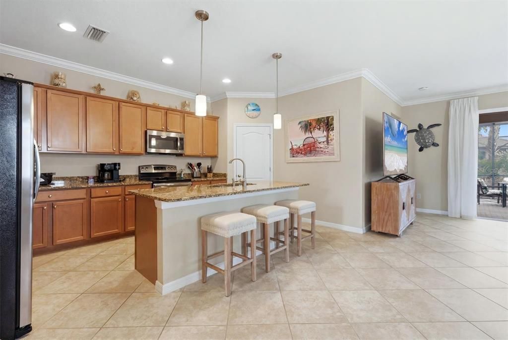 For Sale: $459,000 (4 beds, 3 baths, 2025 Square Feet)