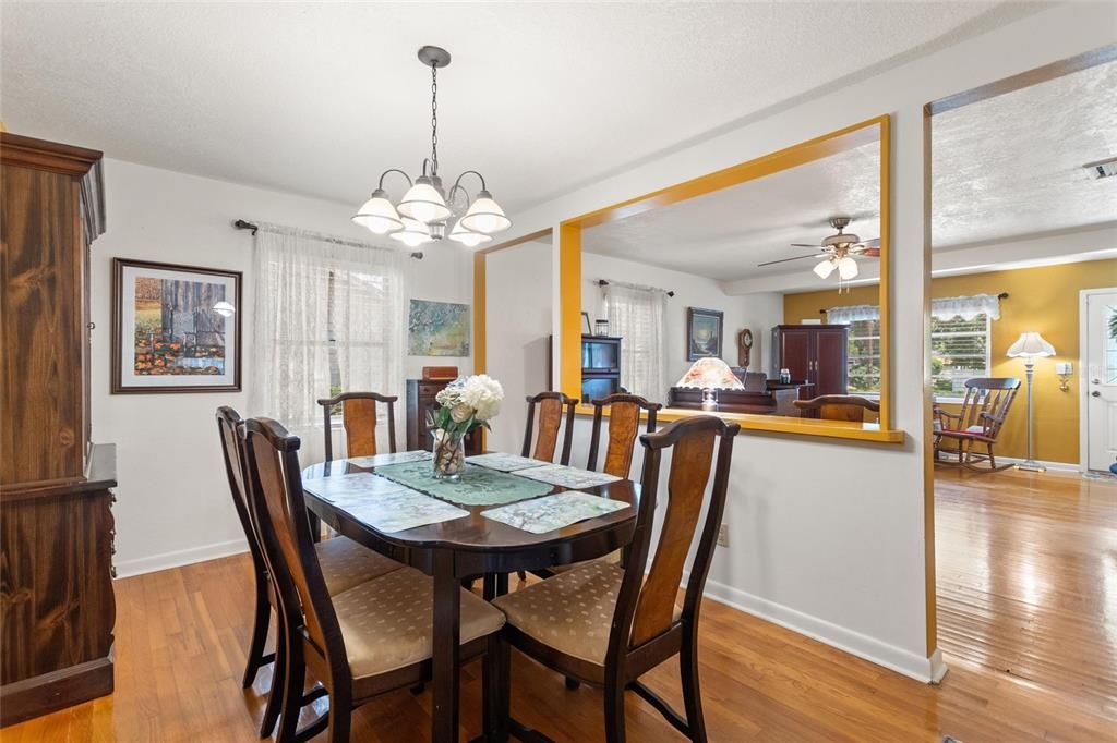 For Sale: $334,600 (3 beds, 2 baths, 1788 Square Feet)