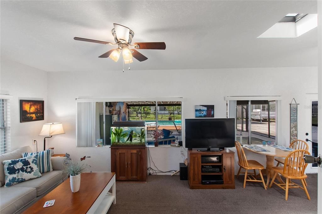 For Sale: $334,600 (3 beds, 2 baths, 1788 Square Feet)