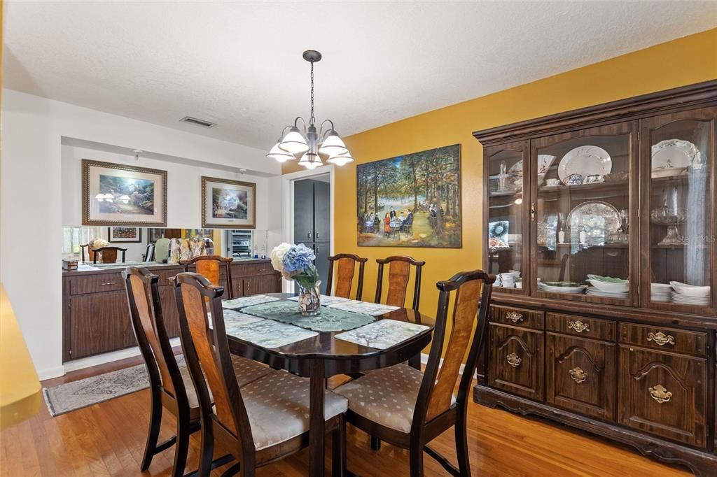 For Sale: $334,600 (3 beds, 2 baths, 1788 Square Feet)