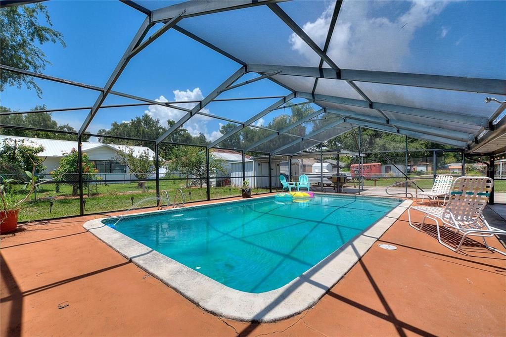 For Sale: $334,600 (3 beds, 2 baths, 1788 Square Feet)