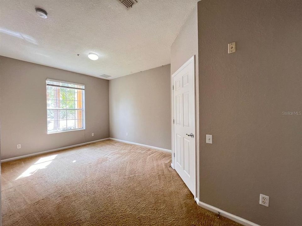 В аренду: $1,850 (3 спален, 2 ванн, 1447 Квадратных фут)