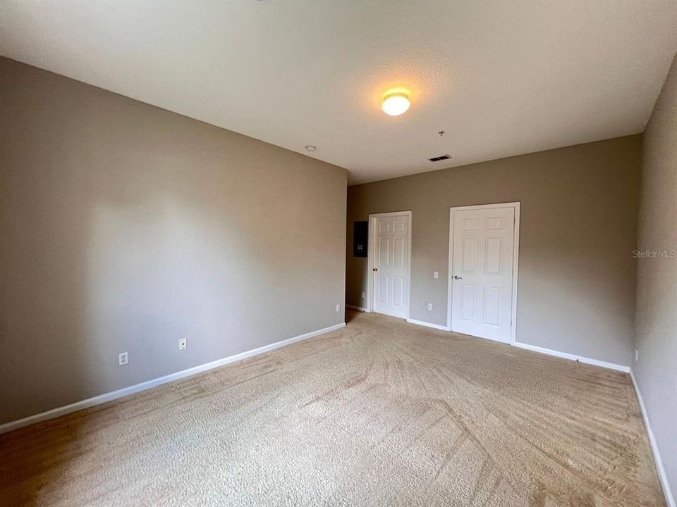 В аренду: $1,850 (3 спален, 2 ванн, 1447 Квадратных фут)