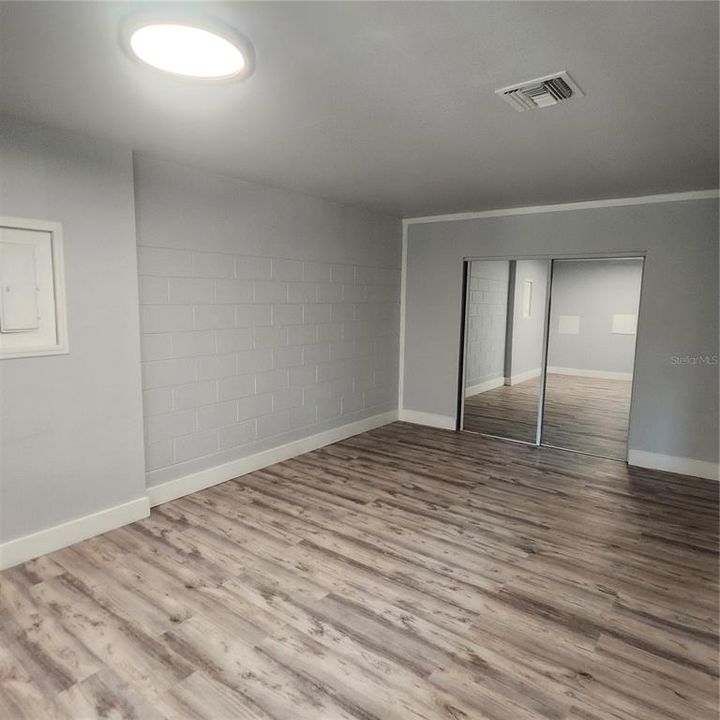 В аренду: $1,700 (3 спален, 1 ванн, 806 Квадратных фут)