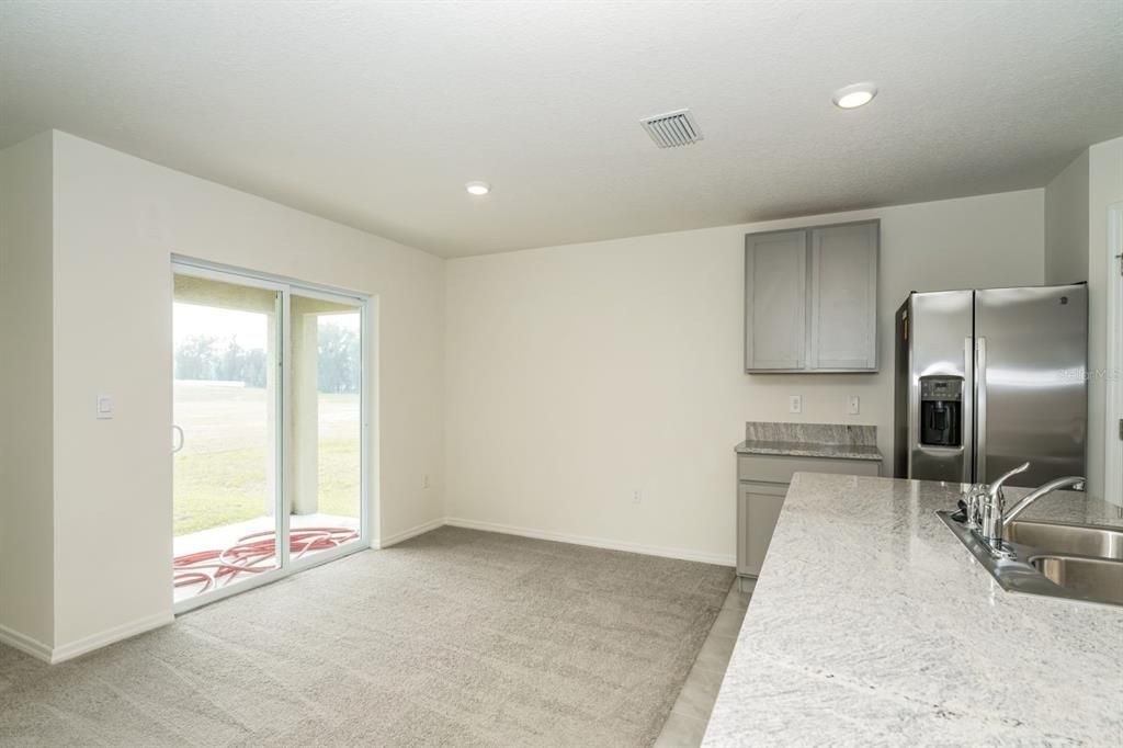 For Rent: $2,875 (4 beds, 3 baths, 2842 Square Feet)