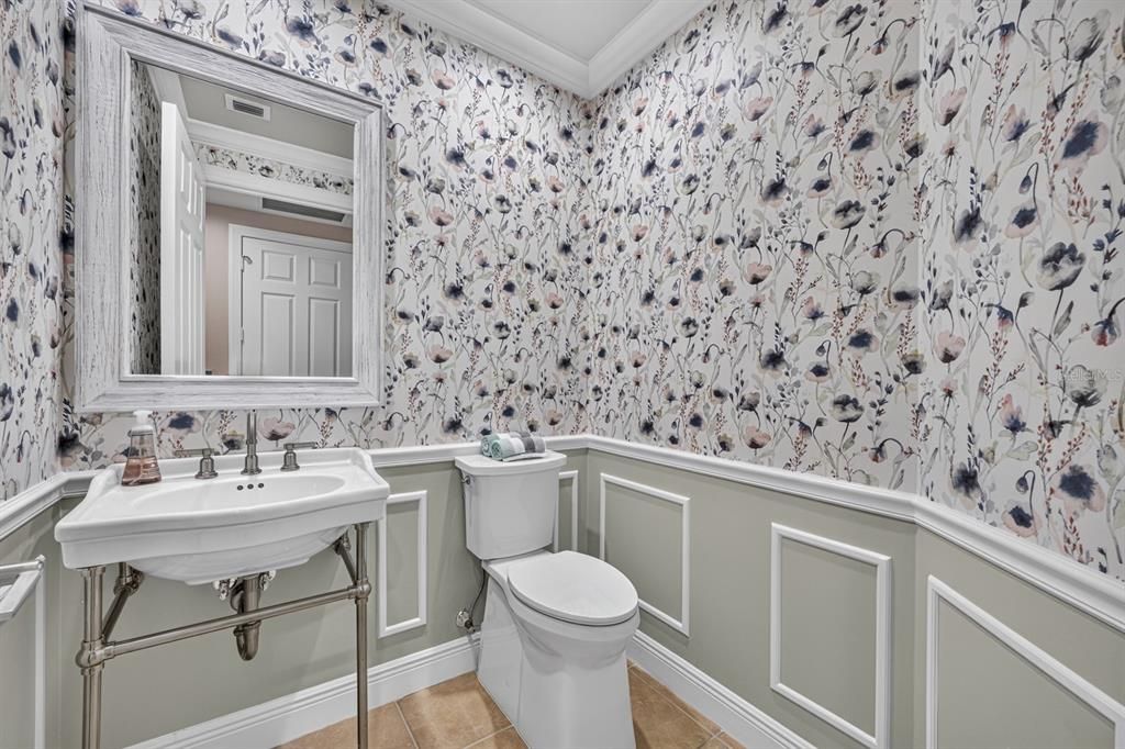 For Sale: $1,429,000 (3 beds, 2 baths, 2110 Square Feet)