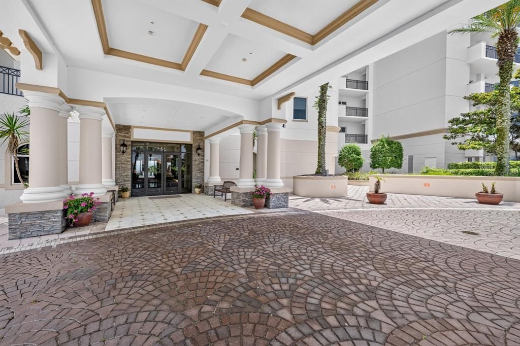 For Sale: $1,429,000 (3 beds, 2 baths, 2110 Square Feet)