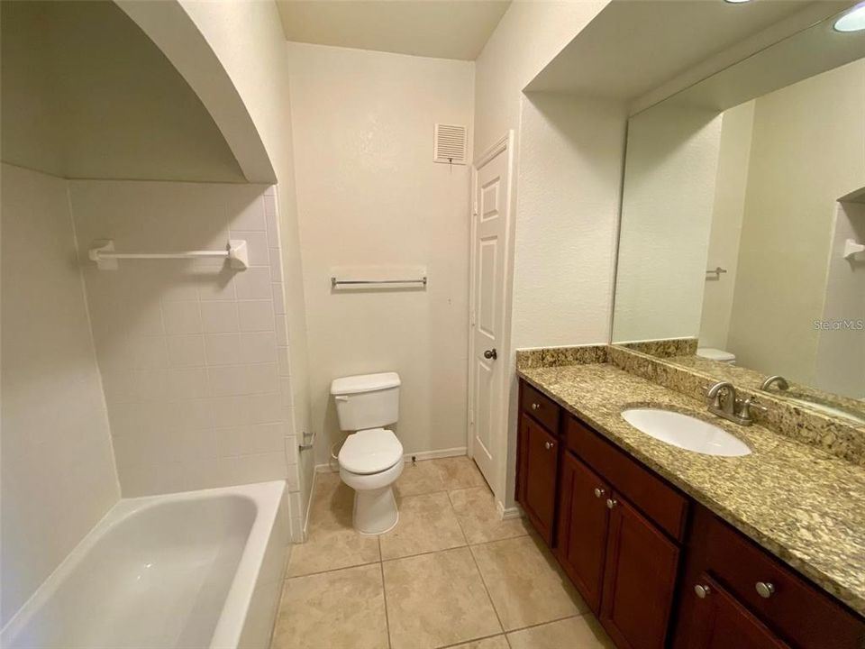 В аренду: $2,295 (3 спален, 2 ванн, 1676 Квадратных фут)