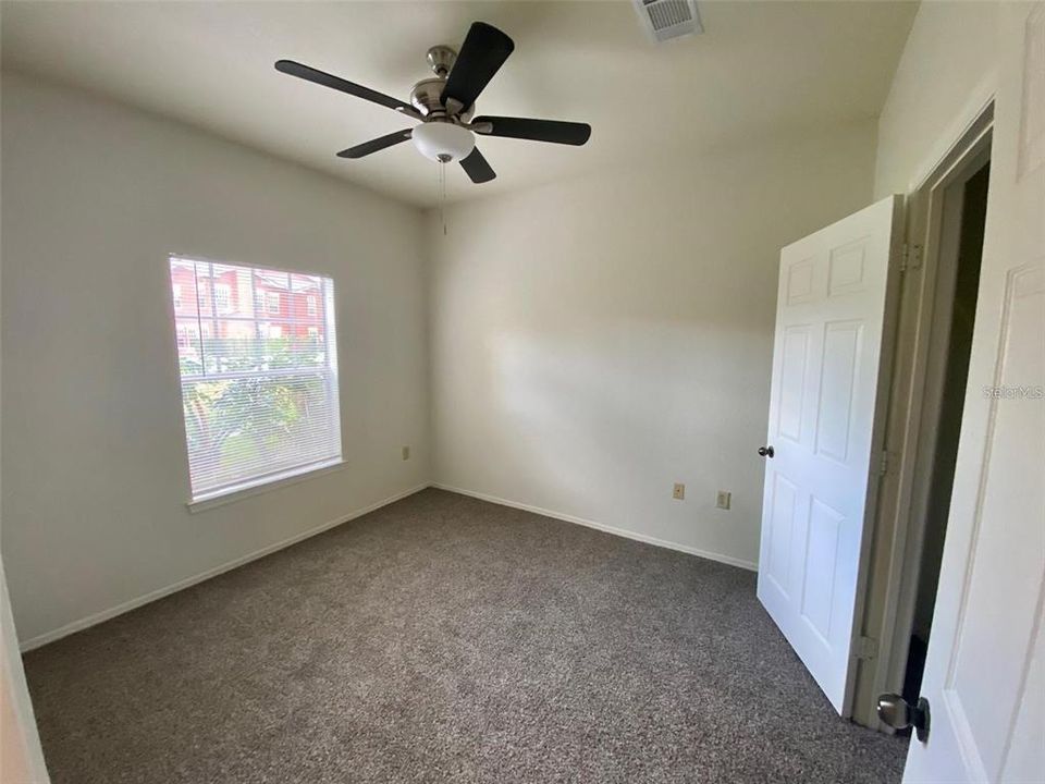 В аренду: $2,295 (3 спален, 2 ванн, 1676 Квадратных фут)