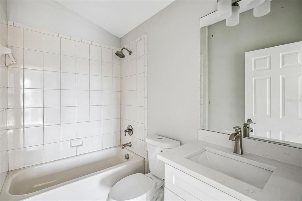 На продажу: $399,000 (3 спален, 3 ванн, 2145 Квадратных фут)