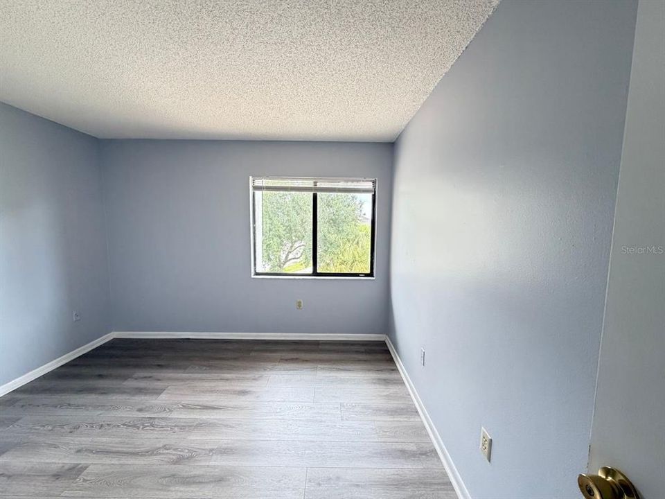 В аренду: $1,600 (2 спален, 2 ванн, 1048 Квадратных фут)
