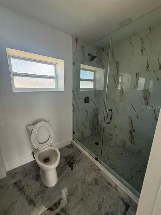 На продажу: $369,900 (3 спален, 2 ванн, 1200 Квадратных фут)