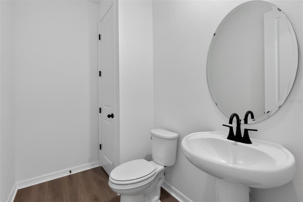 На продажу: $424,990 (3 спален, 2 ванн, 2226 Квадратных фут)