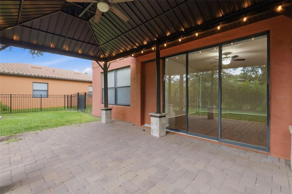 En Venta: $580,000 (4 camas, 3 baños, 3453 Pies cuadrados)