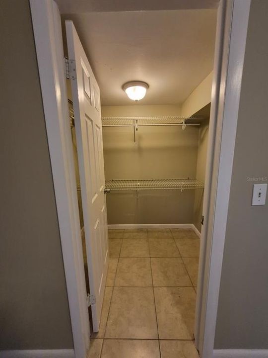 For Sale: $310,000 (3 beds, 2 baths, 2102 Square Feet)