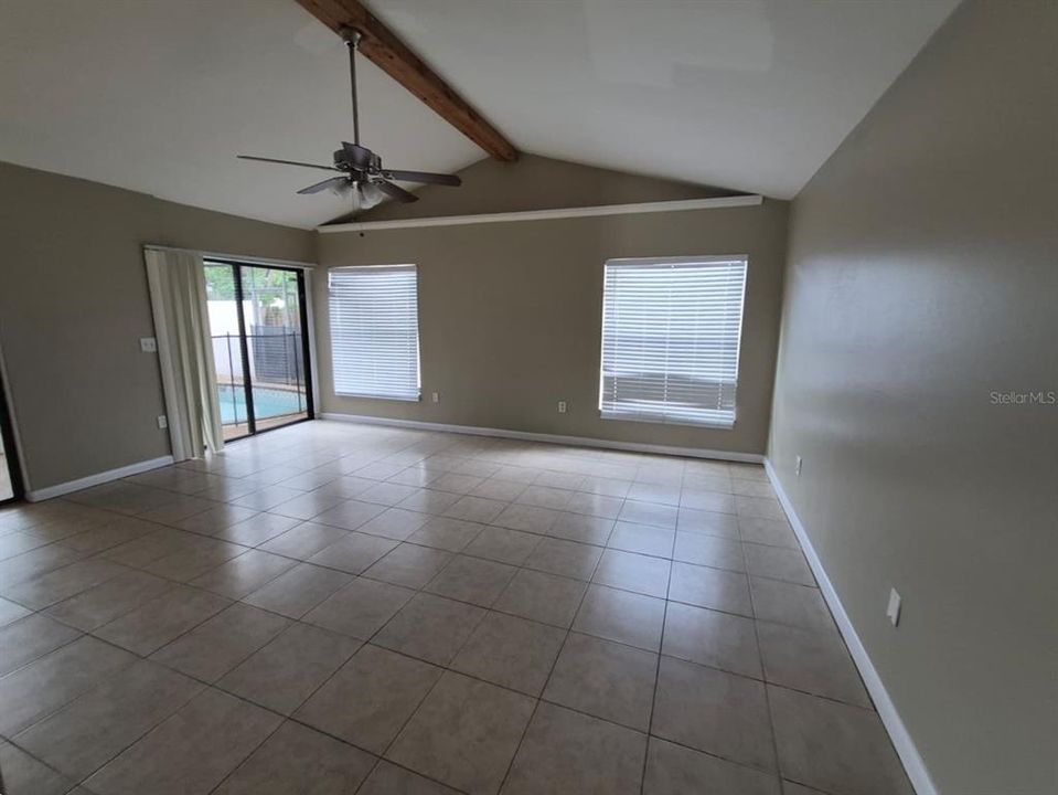 For Sale: $310,000 (3 beds, 2 baths, 2102 Square Feet)