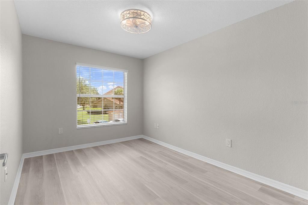 For Sale: $218,900 (3 beds, 2 baths, 1291 Square Feet)