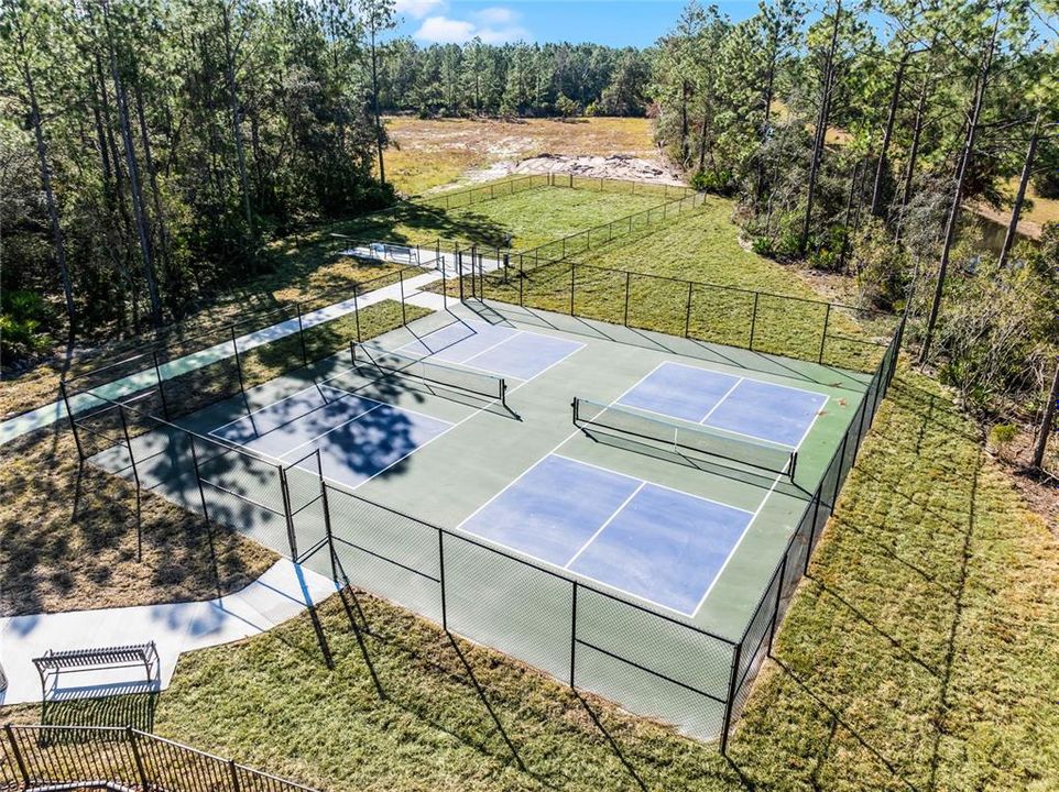 For Sale: $457,990 (4 beds, 3 baths, 2361 Square Feet)