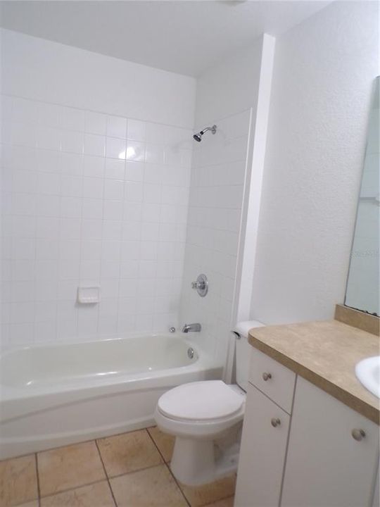 В аренду: $1,750 (2 спален, 2 ванн, 1180 Квадратных фут)