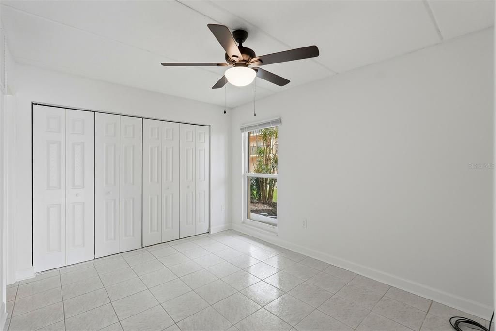 For Sale: $315,000 (1 beds, 1 baths, 470 Square Feet)