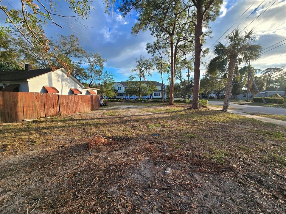 For Sale: $290,000 (0.12 acres)