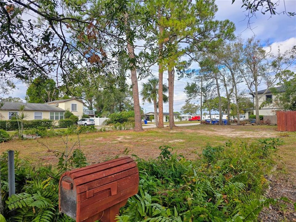 For Sale: $290,000 (0.12 acres)