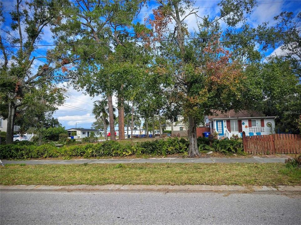 For Sale: $290,000 (0.12 acres)