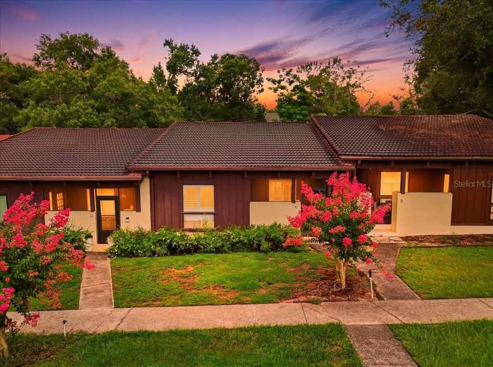 На продажу: $189,999 (2 спален, 2 ванн, 1244 Квадратных фут)