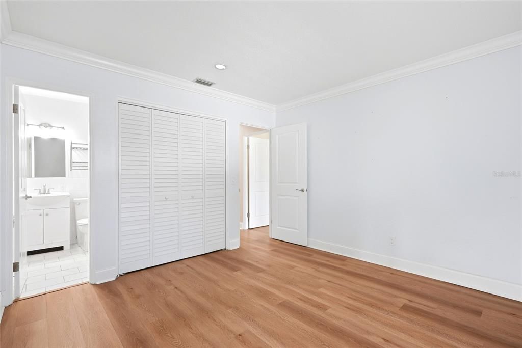 На продажу: $419,500 (3 спален, 2 ванн, 1634 Квадратных фут)