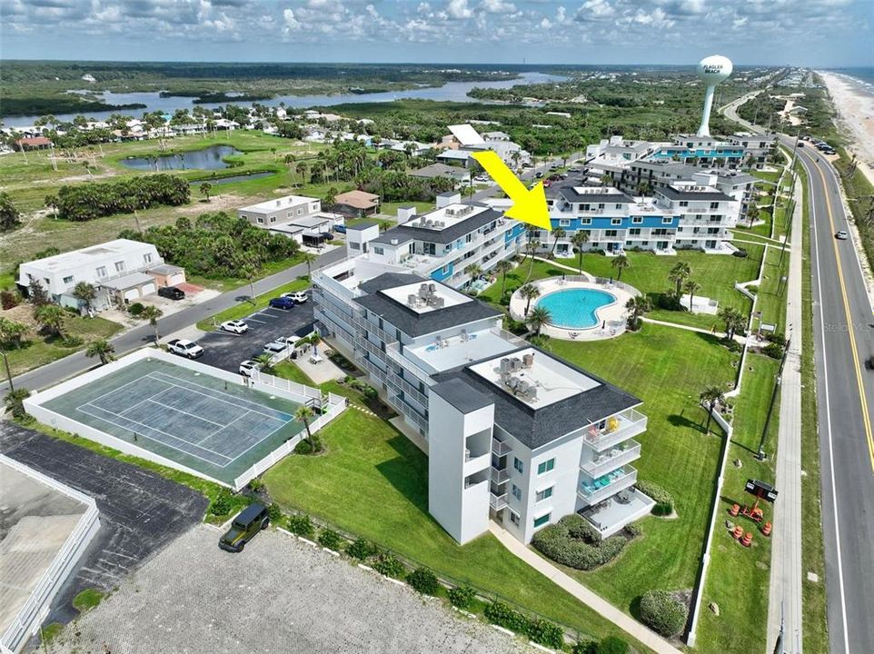 На продажу: $395,000 (2 спален, 2 ванн, 1201 Квадратных фут)